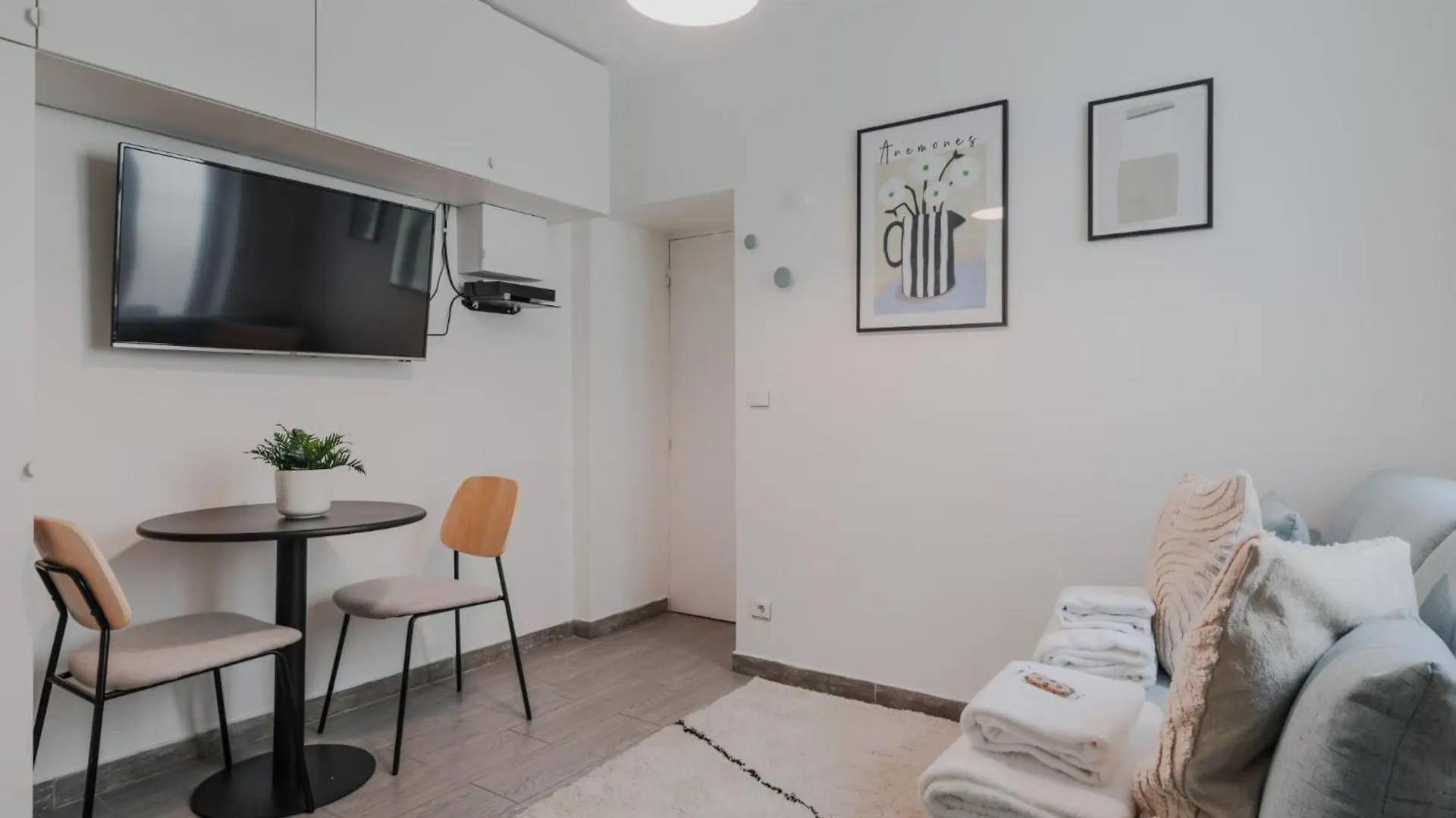 Apartman Cmg Batignolles - Lechapelais Ii